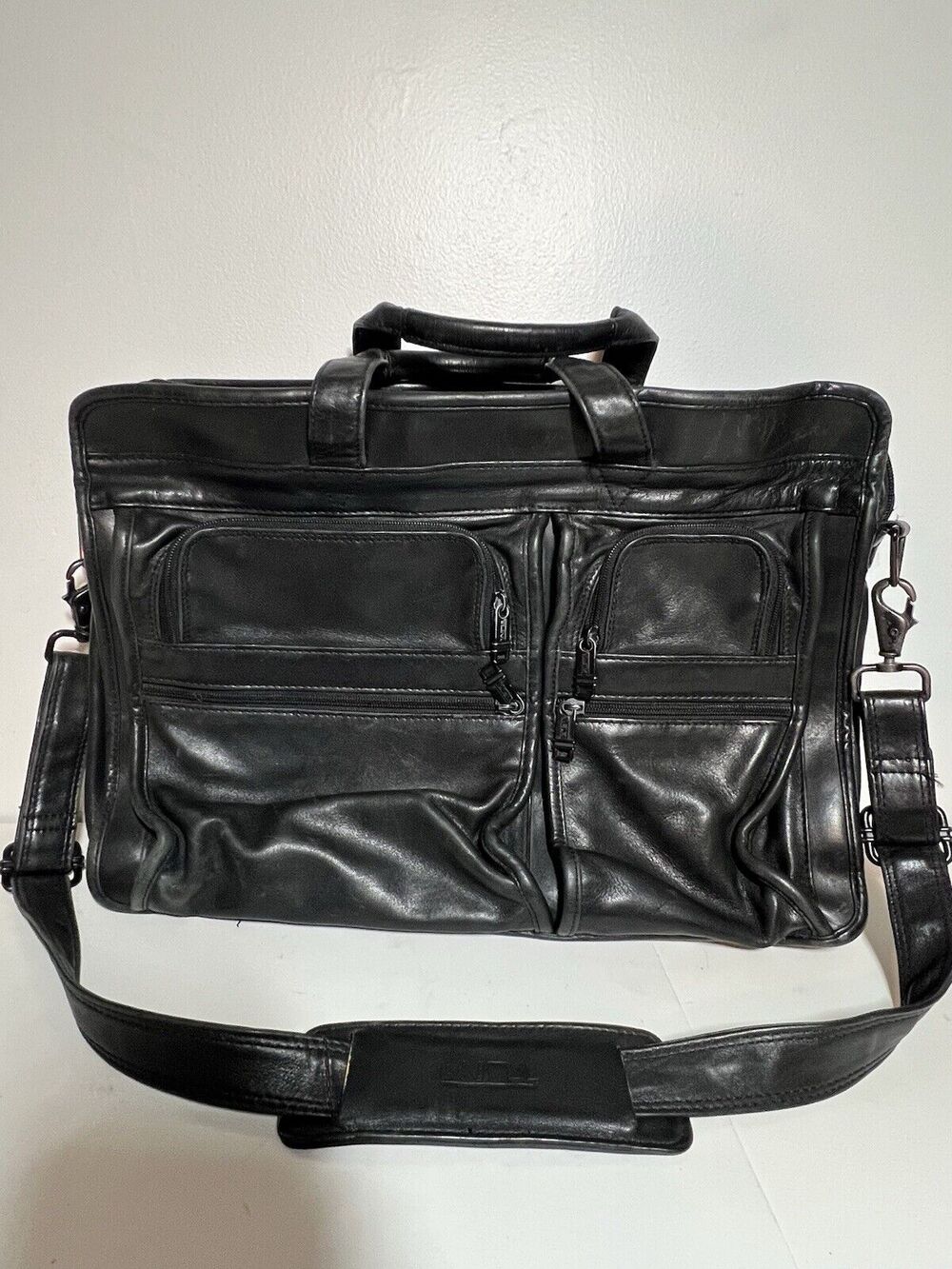 Tumi EUC Black Leather Alpha Expandable Organizer Computer Briefcase Bag Laptop
